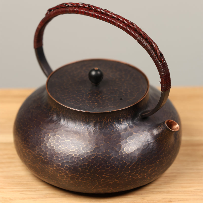 Hervidor de agua de cobre pequeño, plano, de 0,6 l, hecho a mano, estilo chino vintage